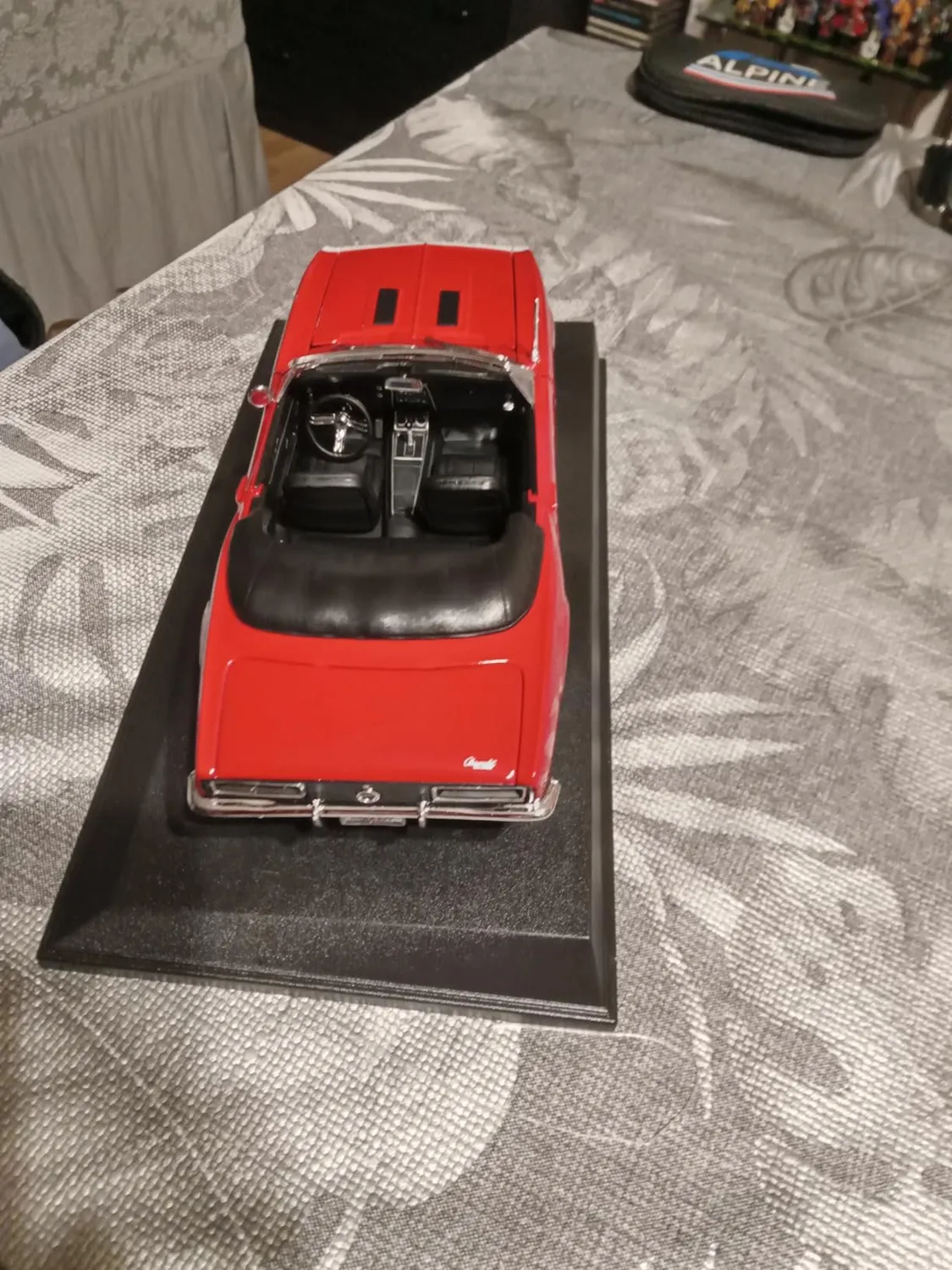 Maisto Chevrolet Camaro SS 396 1967 miniature métal 1/18 aléatoire