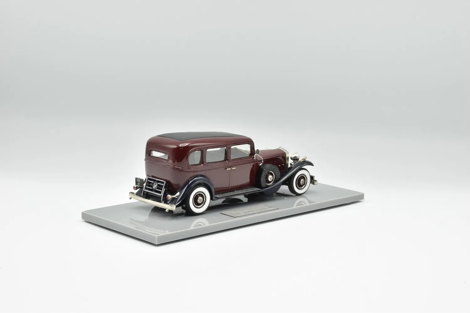 Brooklin MV 1932 Cadillac 355B Vatican miniature noire