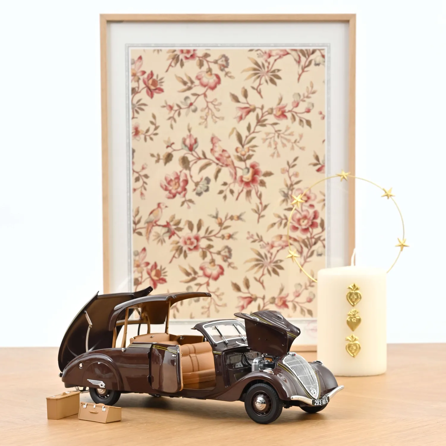 Norev Peugeot 402 Eclipse 1937 voiture miniature 1/18 chocolat