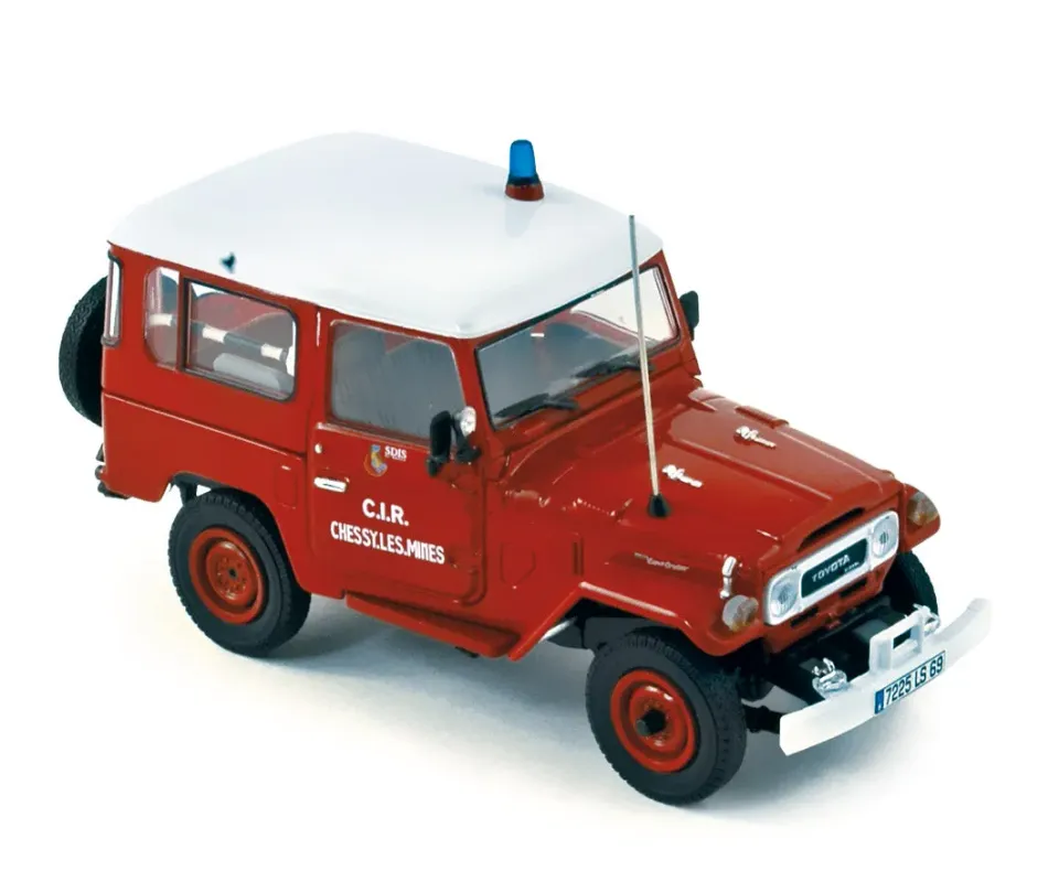 Norev Toyota BJ 1980 Pompier Chessy-Les-Mines voiture miniature 1/43