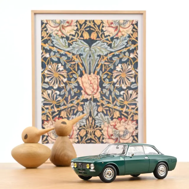Norev Alfa Romeo 2000 GTV 1973 voiture miniature 1/18 Vert Pin