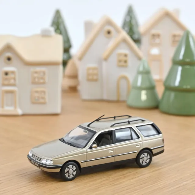 Norev Peugeot 405 Break 1991 miniature 1/43 beige Mayfair