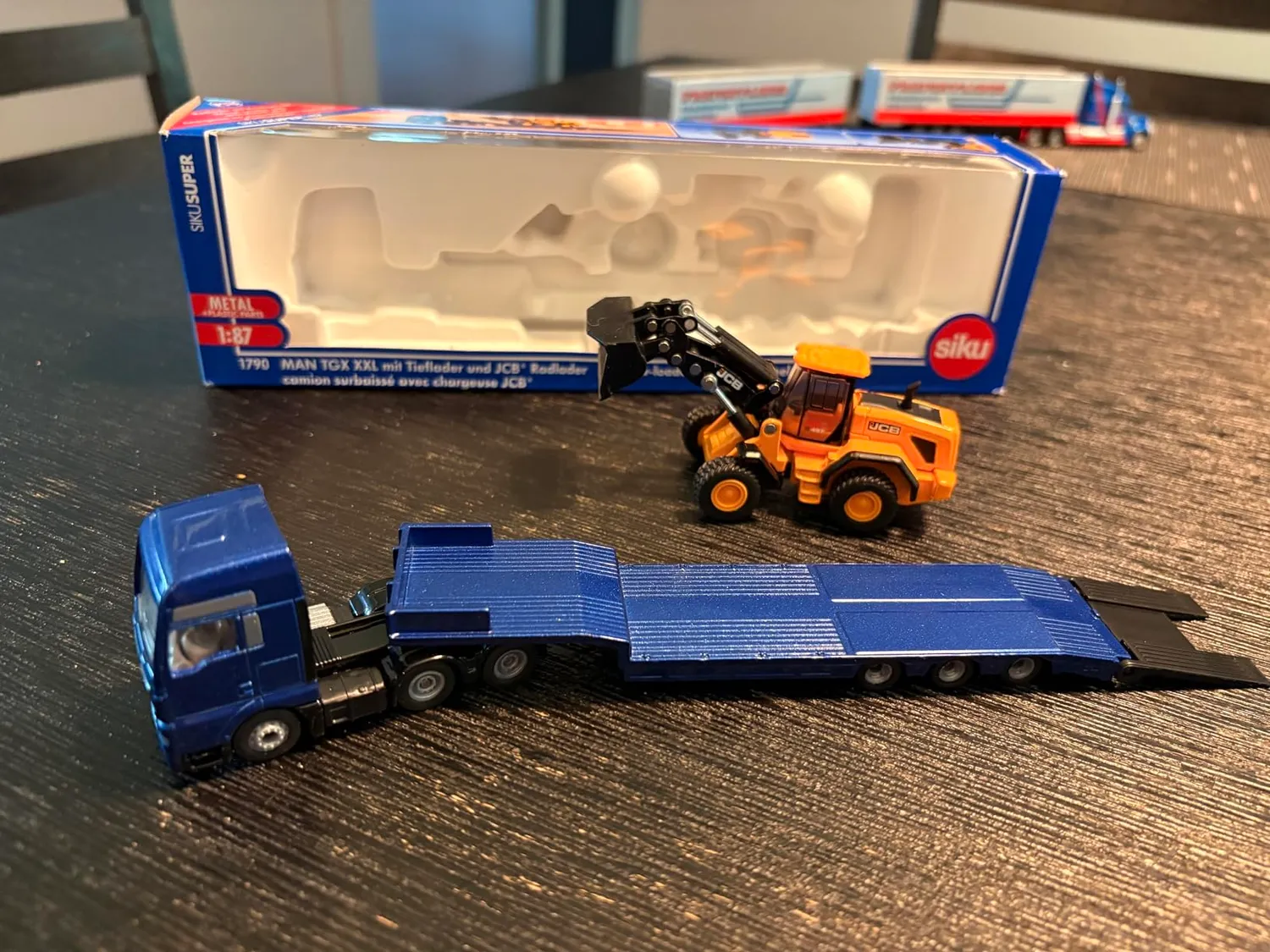 Siku Super 1790 MAN camion surbaissé bleu jaune