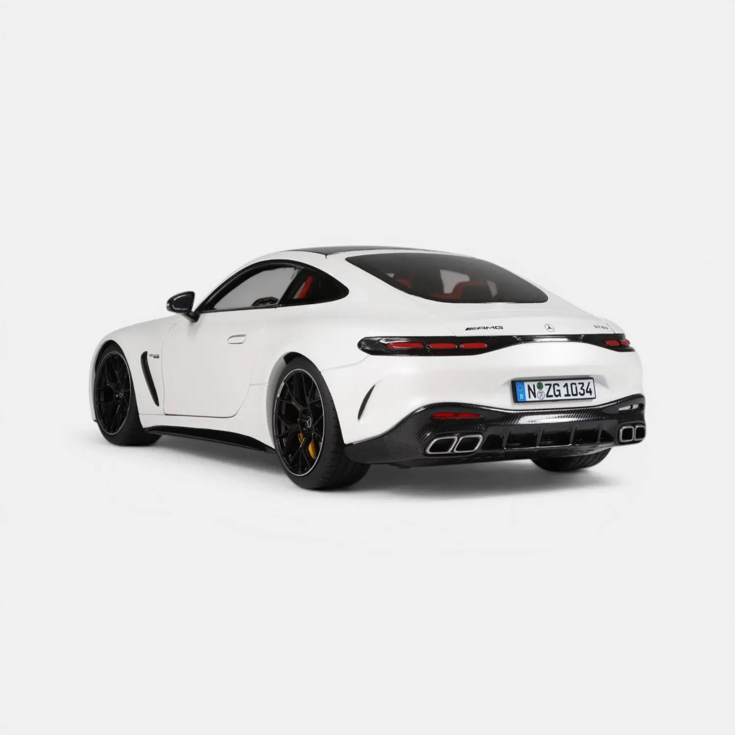 NZG Mercedes-AMG GT 63 voiture miniature 1:18 blanc opalithe