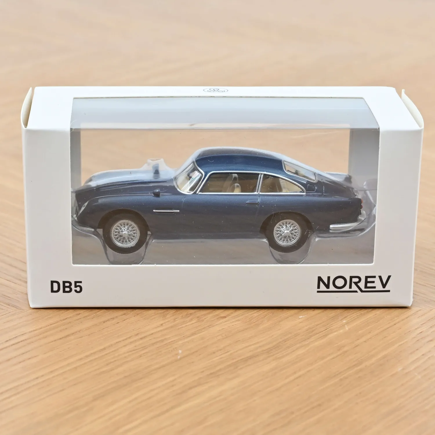 Norev Aston Martin DB5 1963 miniature 1/43 Bleu Sierra