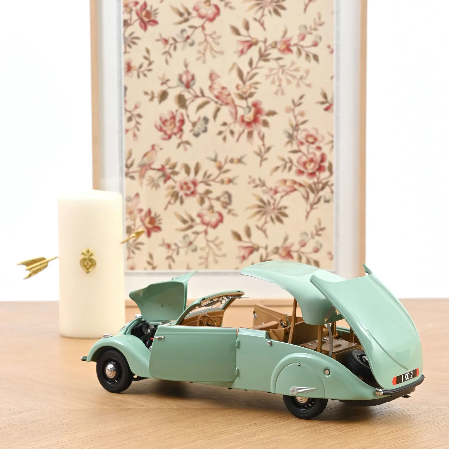 Norev Peugeot 402 Eclipse 1937 voiture miniature 1/18 verte 200 pcs