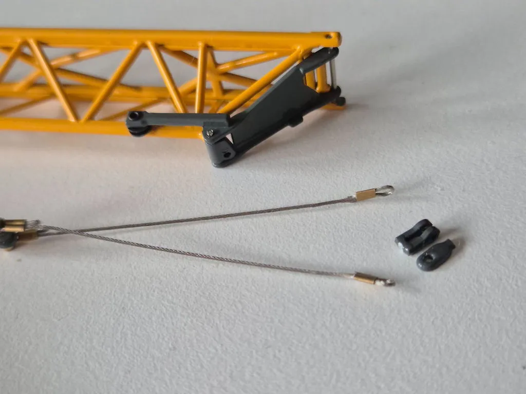 NZG Liebherr 81 K.1 grue miniature 1/50 fonctionnelle
