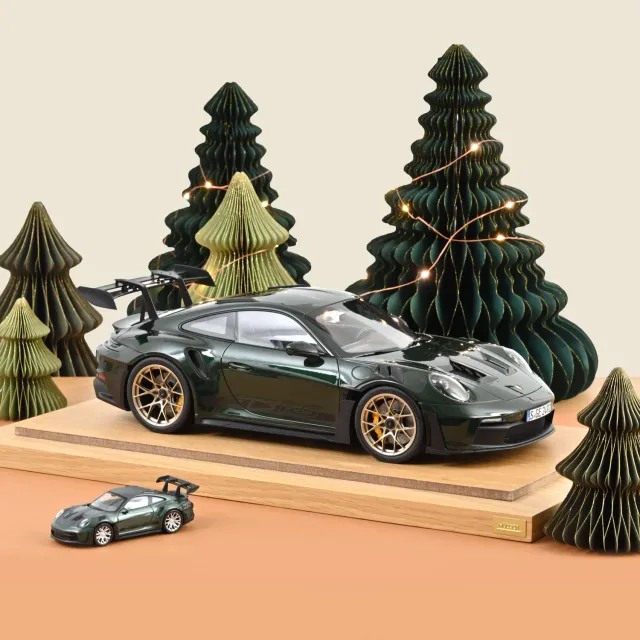 Norev Porsche 911 GT3 RS 2022 miniature 1/12 vert jet noir