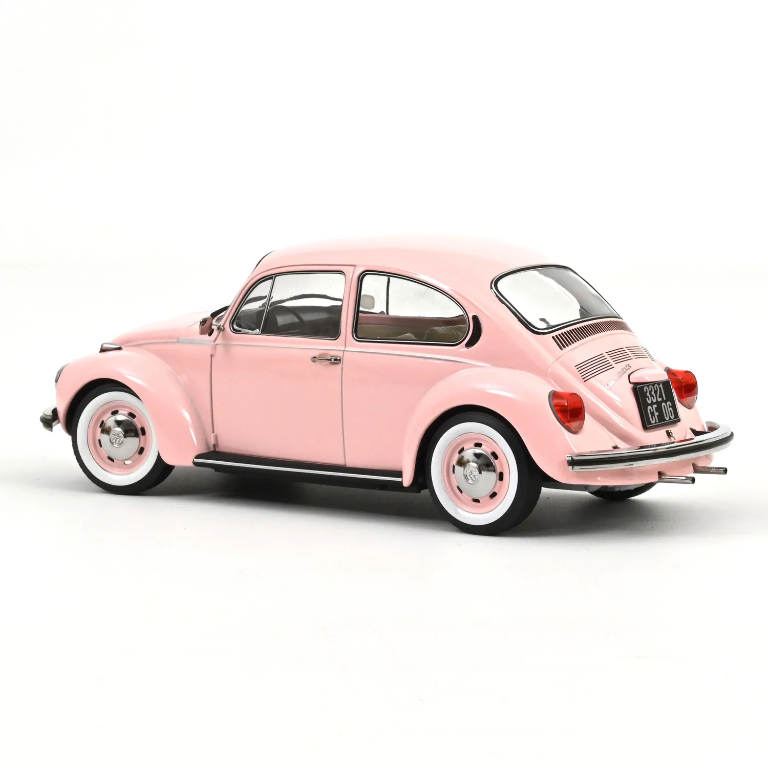 Norev VW 1303 Coccinelle 1973 miniature 1/18 rose pastel naissance