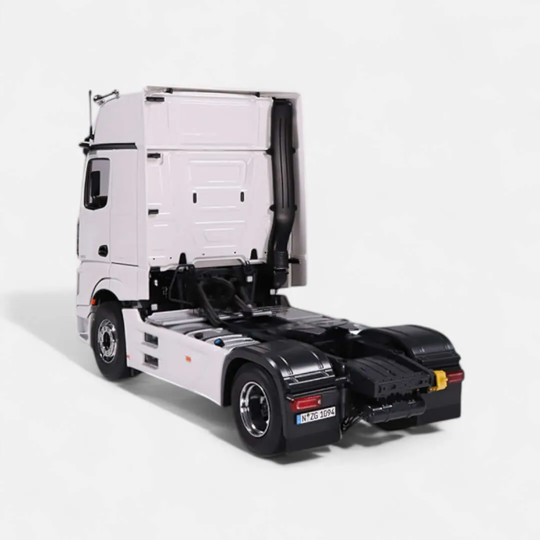 NZG Mercedes-Benz Actros L camion miniature blanc décoré 1:18