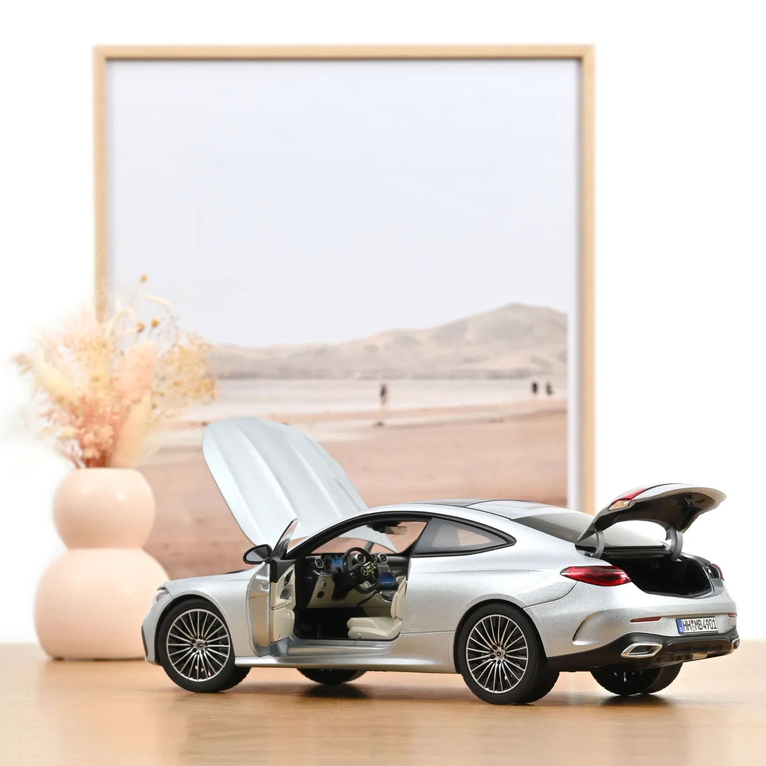 Norev Mercedes CLE Coupé 2024 voiture miniature 1/18 argent high-tech