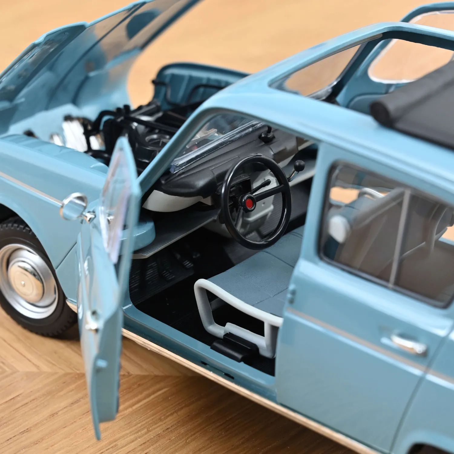 Norev Renault 4L 1966 miniature 1/18 bleu français