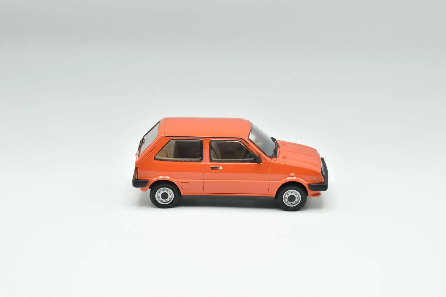 Brooklin Lansdowne 1980 Austin Mini Metro 1.0L miniature rouge