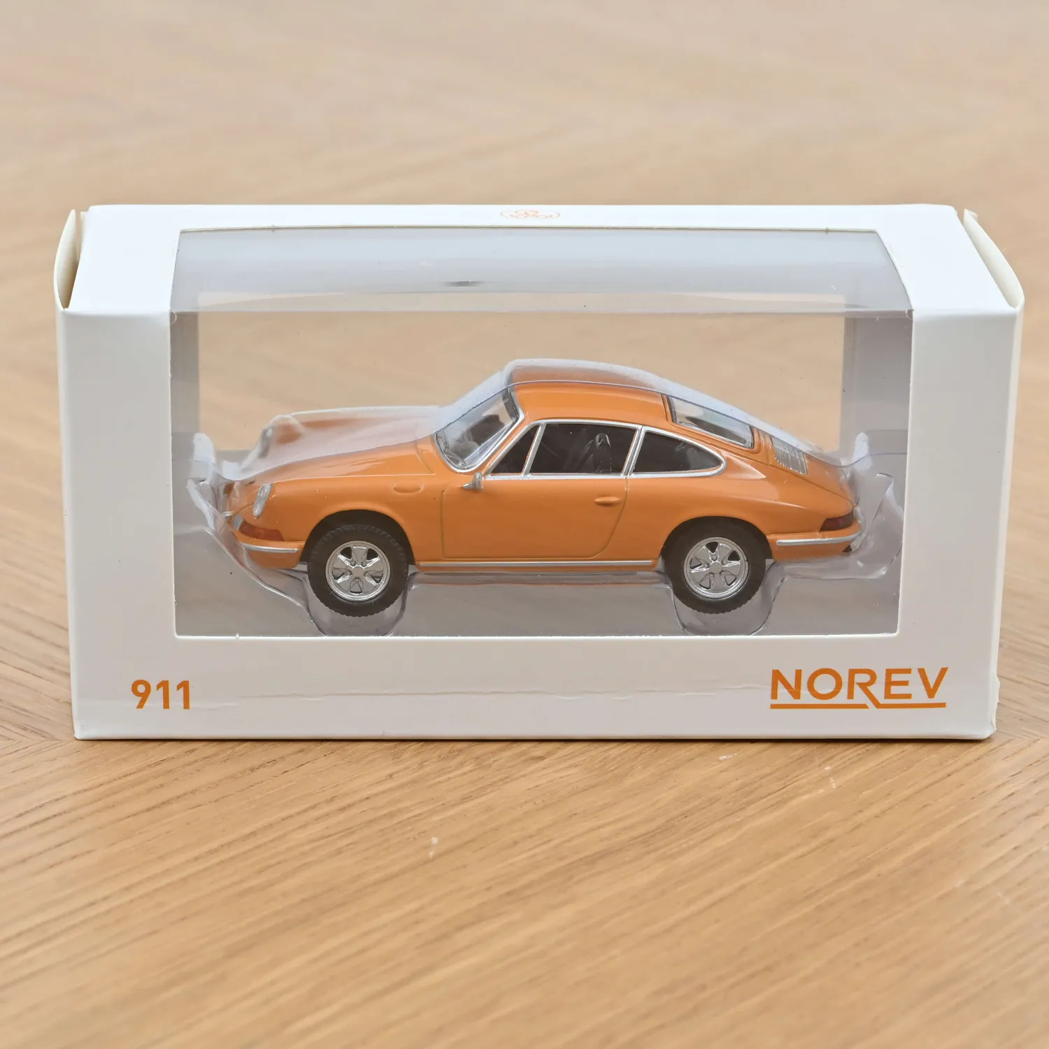 Norev Porsche 911 1969 jet-car 1/43 jaune Bahama jantes Fuchs
