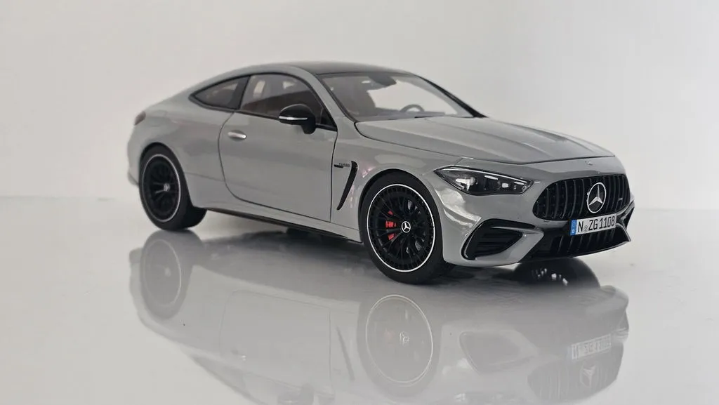 NZG Mercedes-AMG CLE 53 Coupé miniature 1/18 bleu spectral