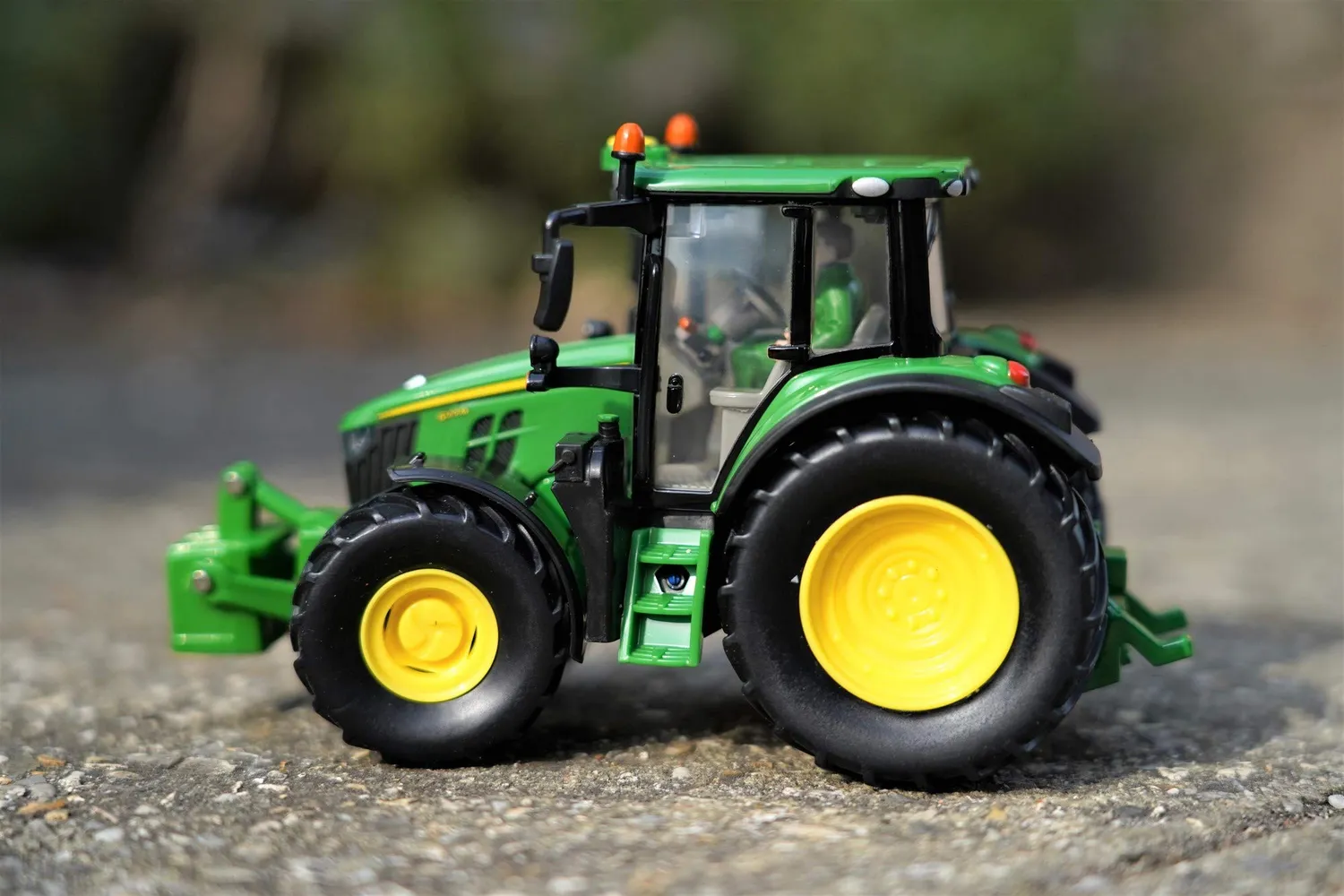 Britains John Deere 6120M tracteur miniature 1/32