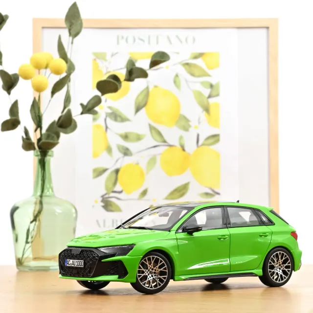 Norev Audi RS 3 Sportback 2025 voiture miniature 1/18 vert