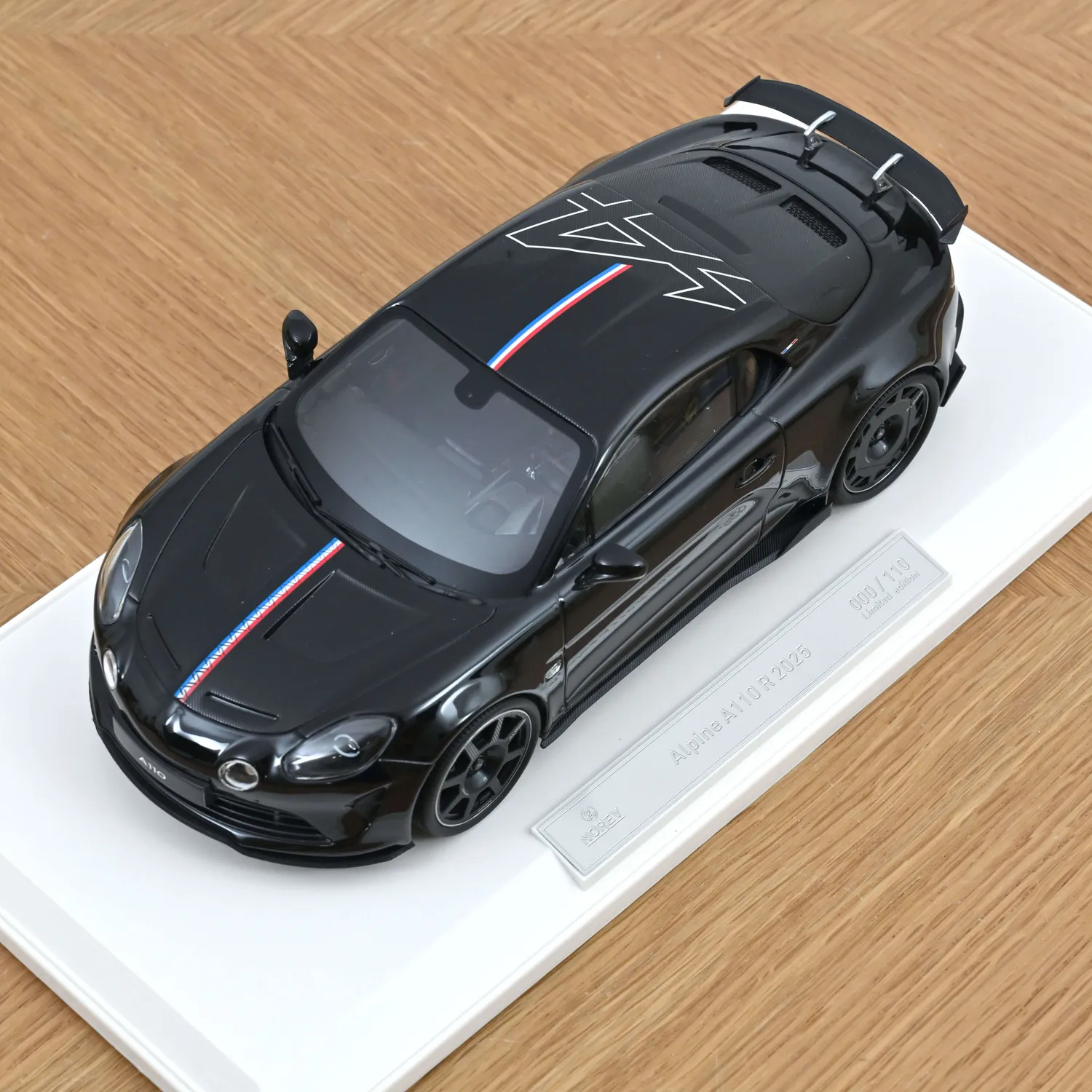 Norev Alpine A110 R French Signature miniature 1/18 noir 110pcs