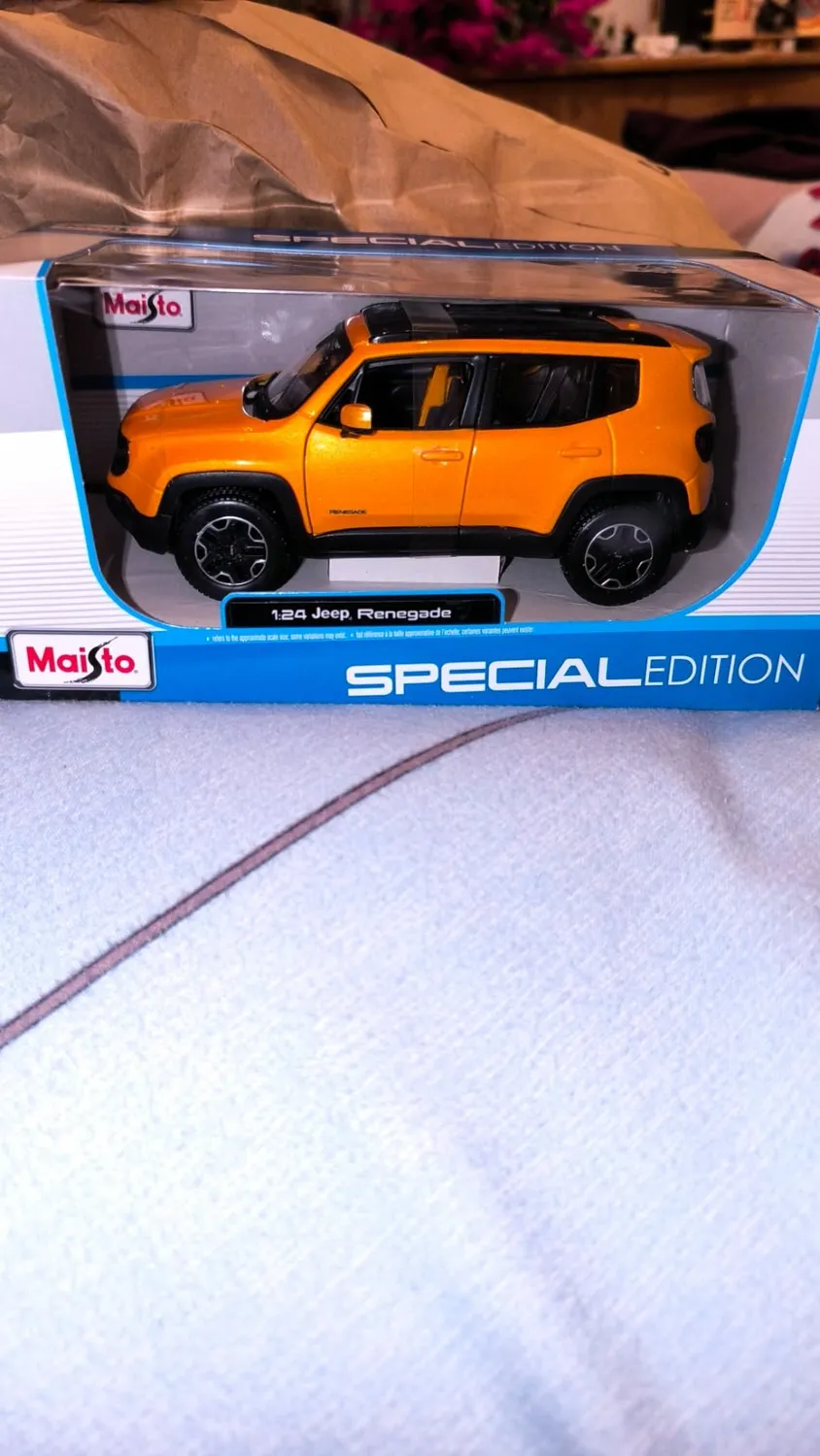 Maisto Jeep Renegade 2014 voiture miniature 1:24