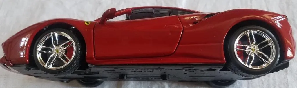 Maisto M39131 Ferrari 488 GTB maquette kit 1:24