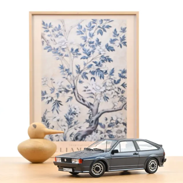 Norev VW Scirocco Scala 1987 miniature 1/18 bleu hélios