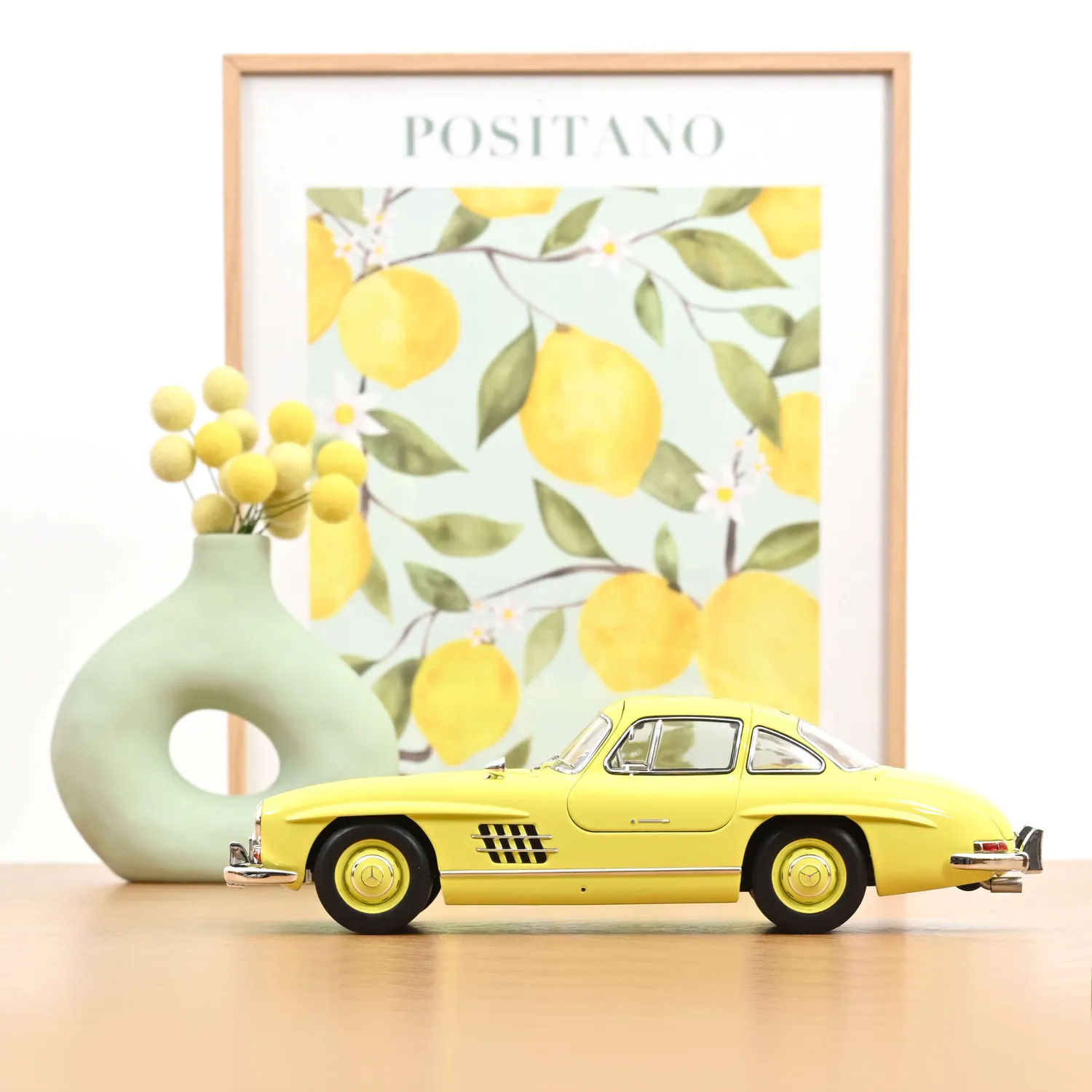Norev Mercedes-Benz 300 SL 1954 miniature 1/18 jaune fantaisie 200 pcs