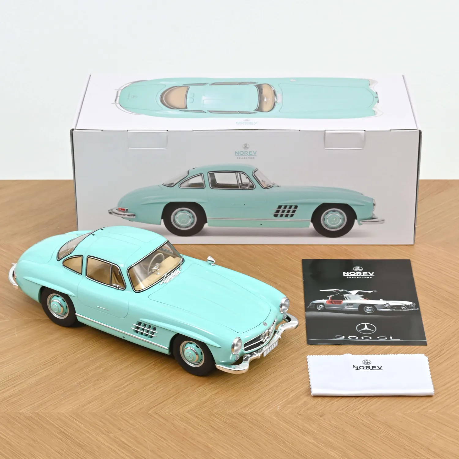 Norev Mercedes 300 SL 1956 miniature turquoise 1/12 200pcs