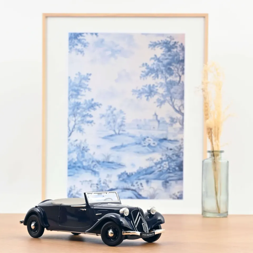 Norev Citroën Traction Cabriolet 1938 voiture miniature 1/18 bleu foncé