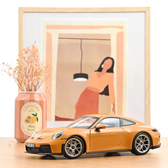 Norev Porsche 911 GT3 Touring 2025 miniature 1/18 Jaune Bahama