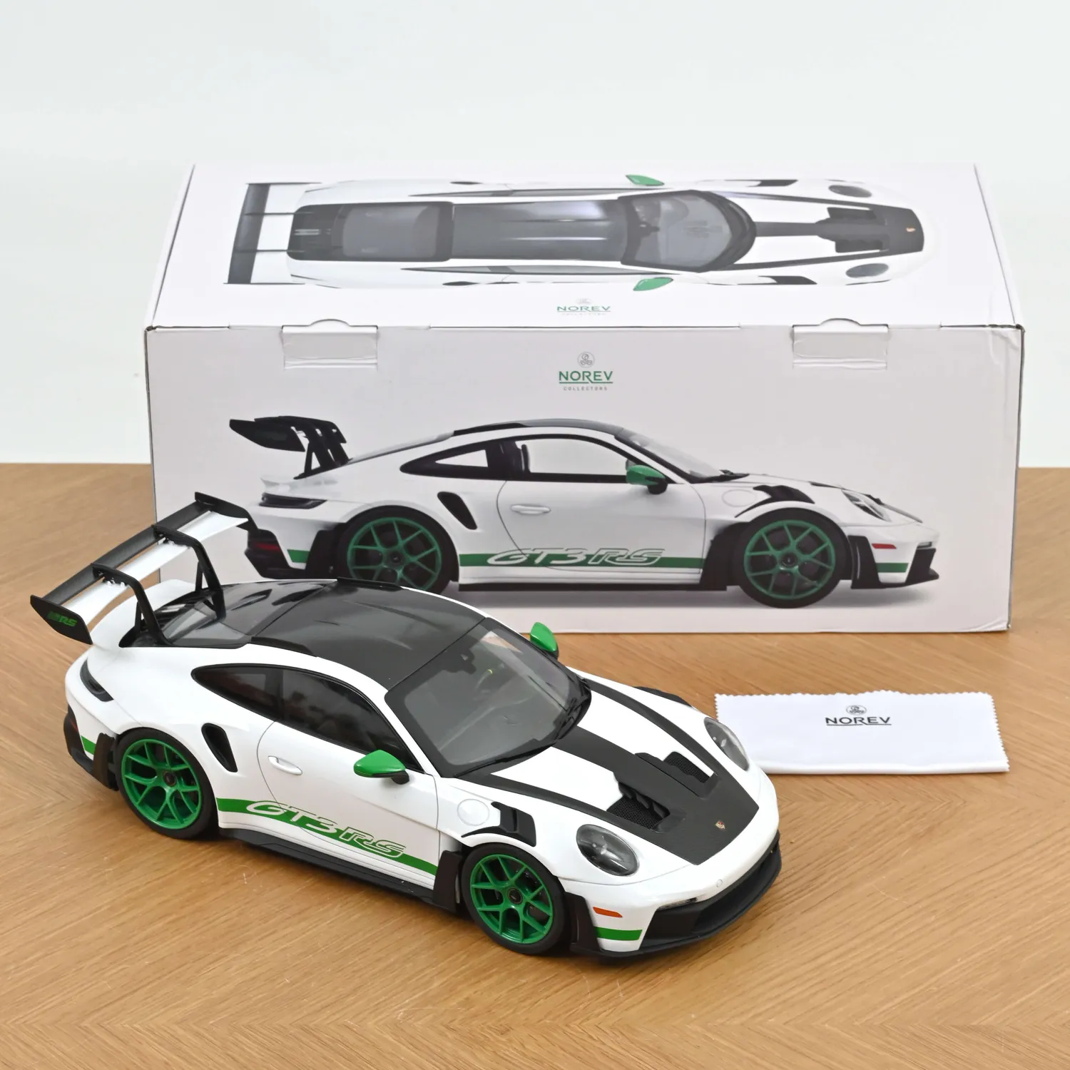 Norev Porsche 911 GT3 RS miniature 1/12 Tribute Carrera RS