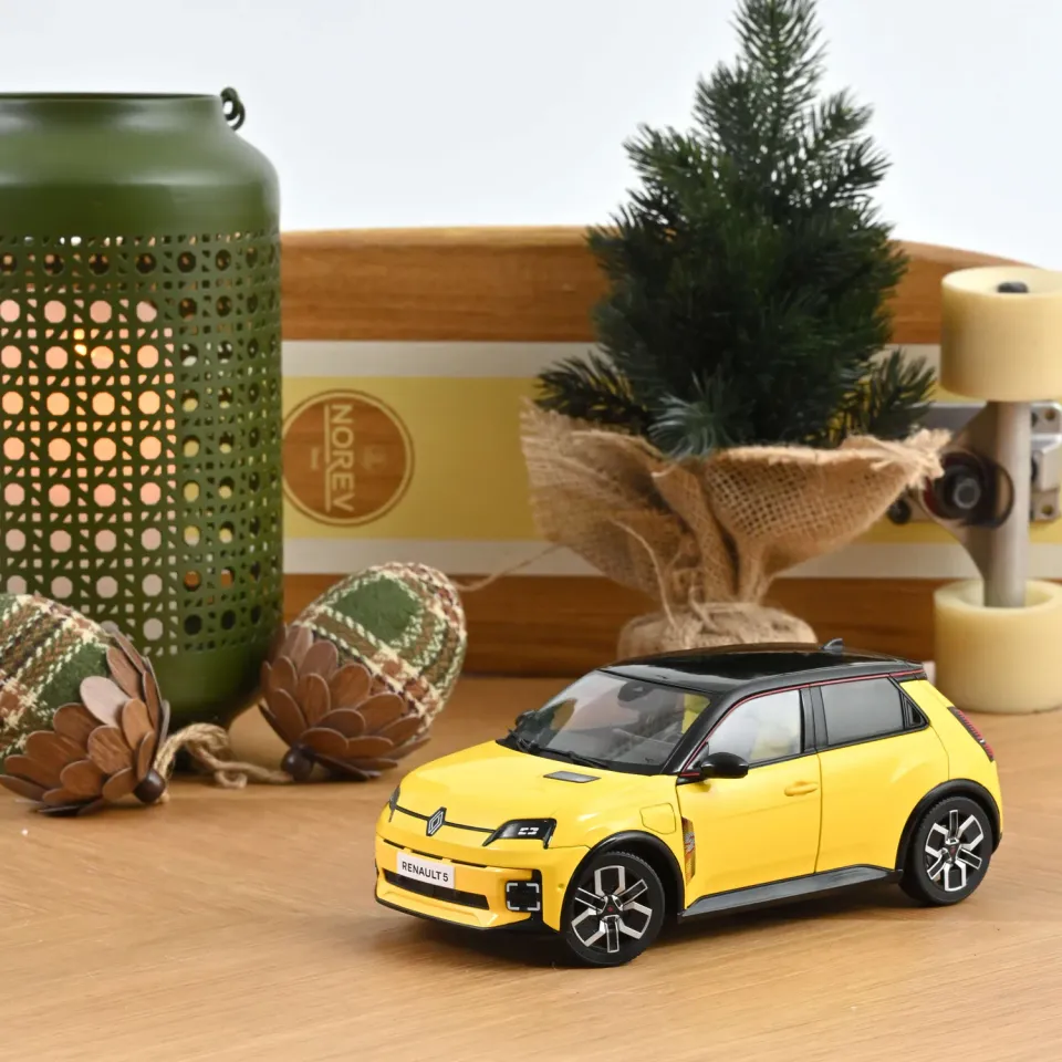 Norev Renault 5 E-Tech 2024 miniature 1/18 jaune pop