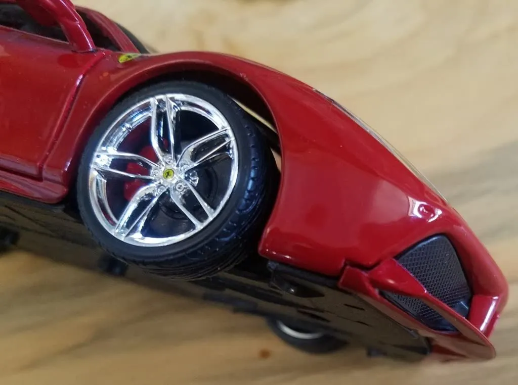 Maisto M39131 Ferrari 488 GTB maquette kit 1:24