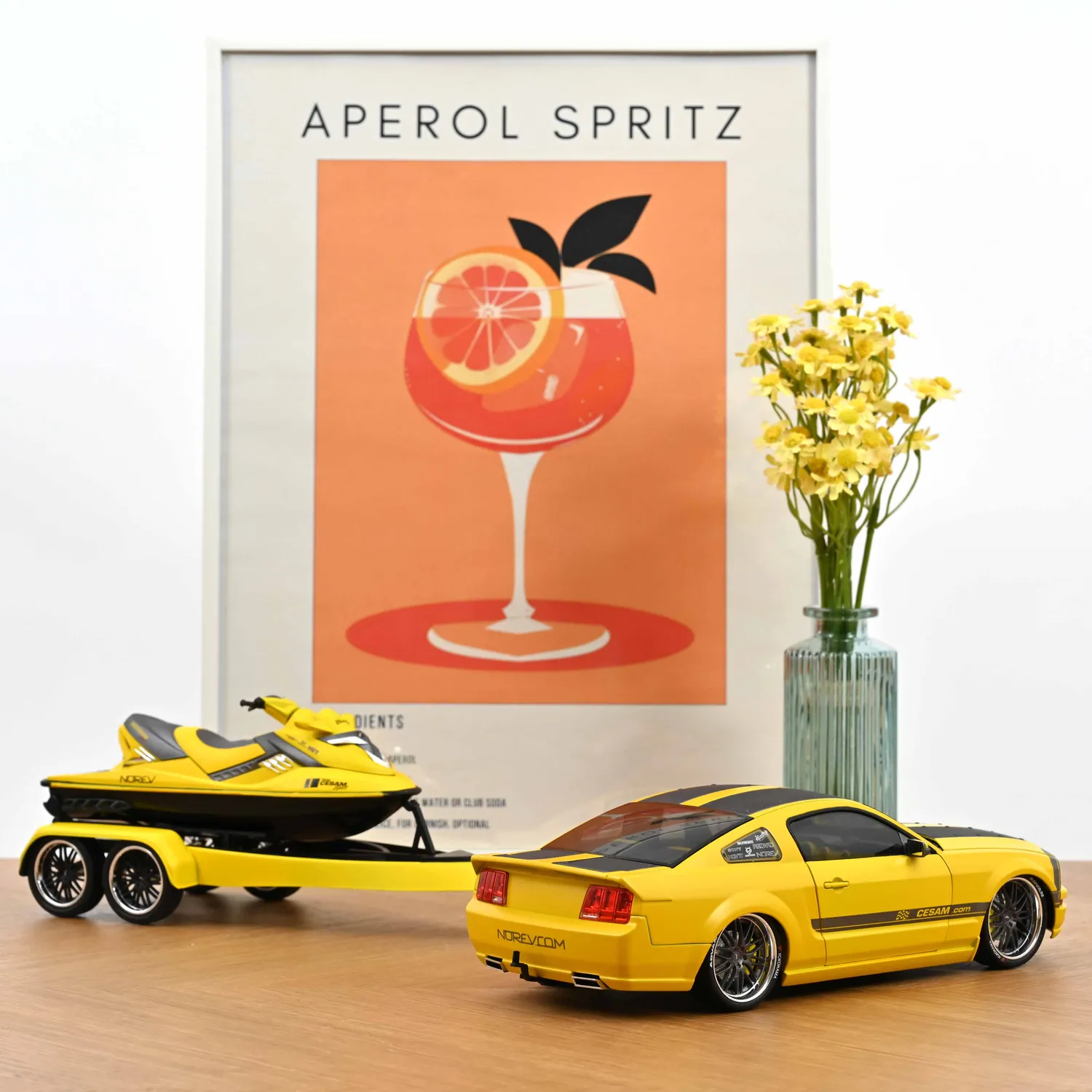Norev Mustang Parotech Jet Ski voiture miniature jaune 1/18