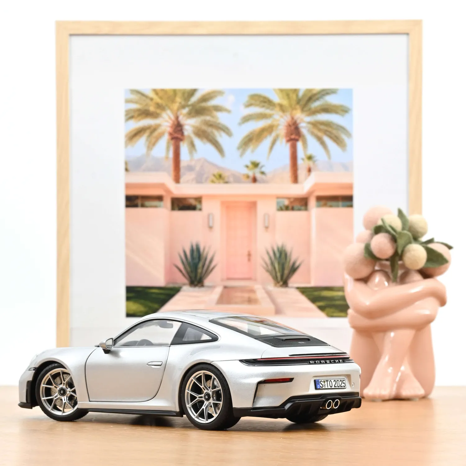 Norev Porsche 911 GT3 Touring miniature 1/18 argent
