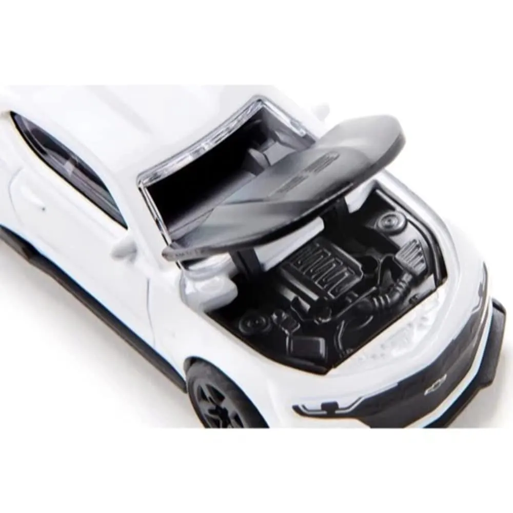 SIKU Super 1538 Chevrolet Camaro voiture miniature blanche capot ouvrable