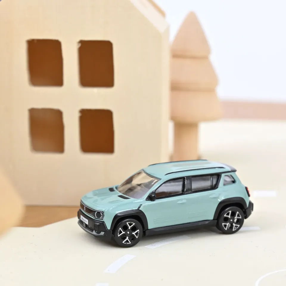 Norev Renault 4 E-Tech 2025 voiture 1:64 vert