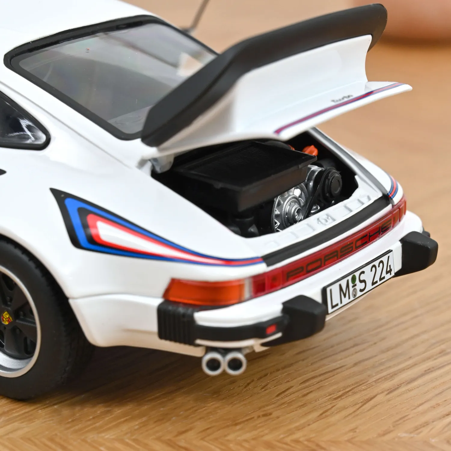 Norev Porsche 911 Turbo 3.3 1980 miniature 1/18 blanc