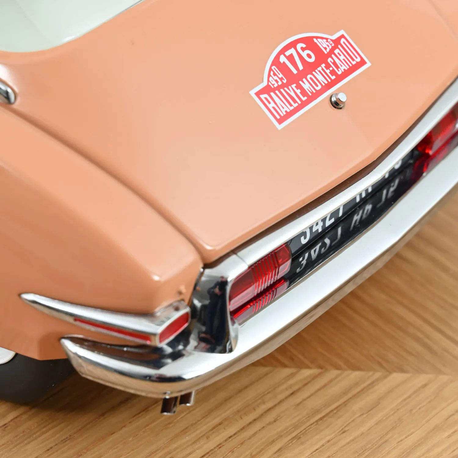 Norev Citroën ID 19 1959 miniature Monte-Carlo 1/12 300pcs
