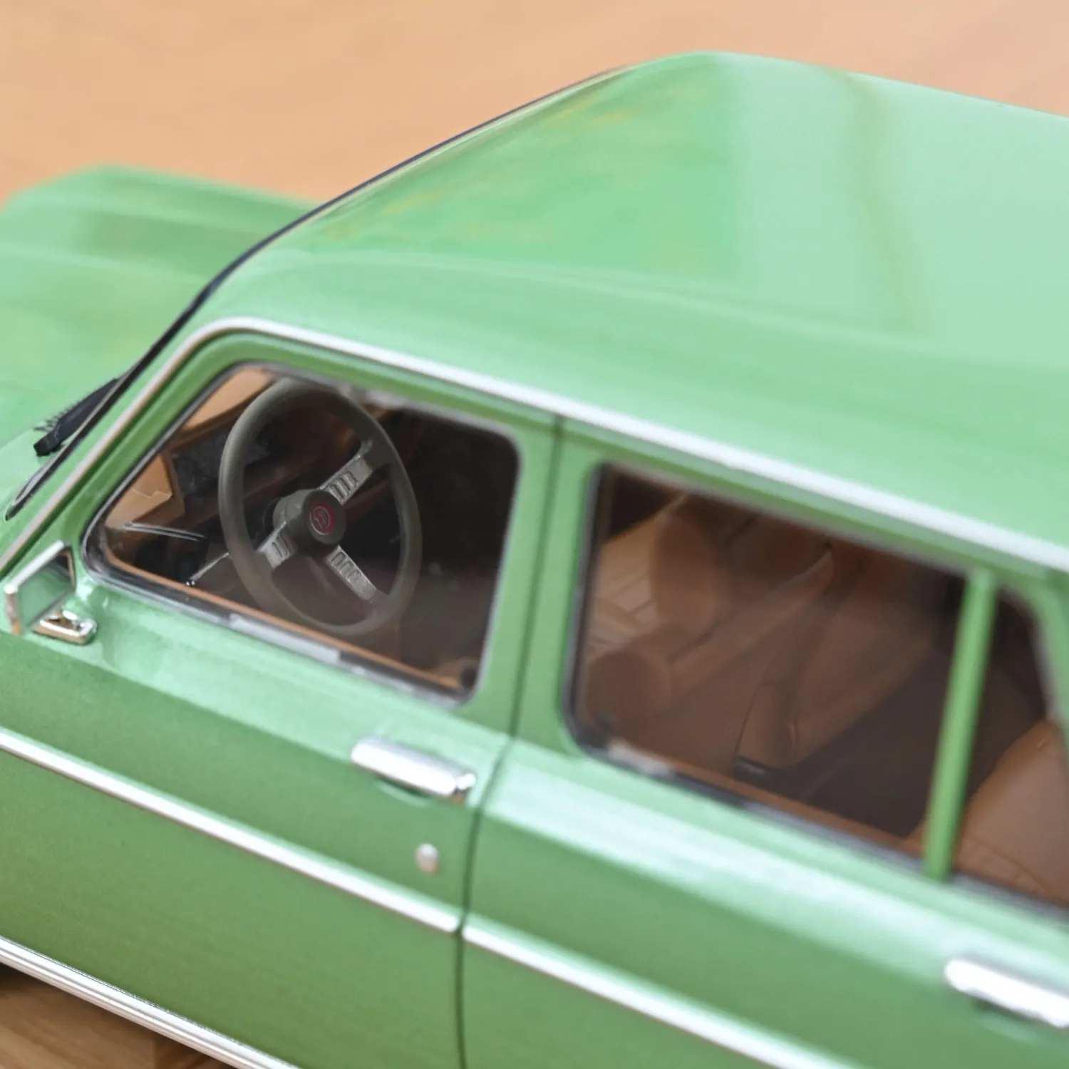 Norev Simca 1100 Ti 1975 voiture miniature 1/18 vert 300 pcs