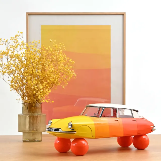 Norev Citroen DS 19 sur boules 1959 miniature 1/12 Orange