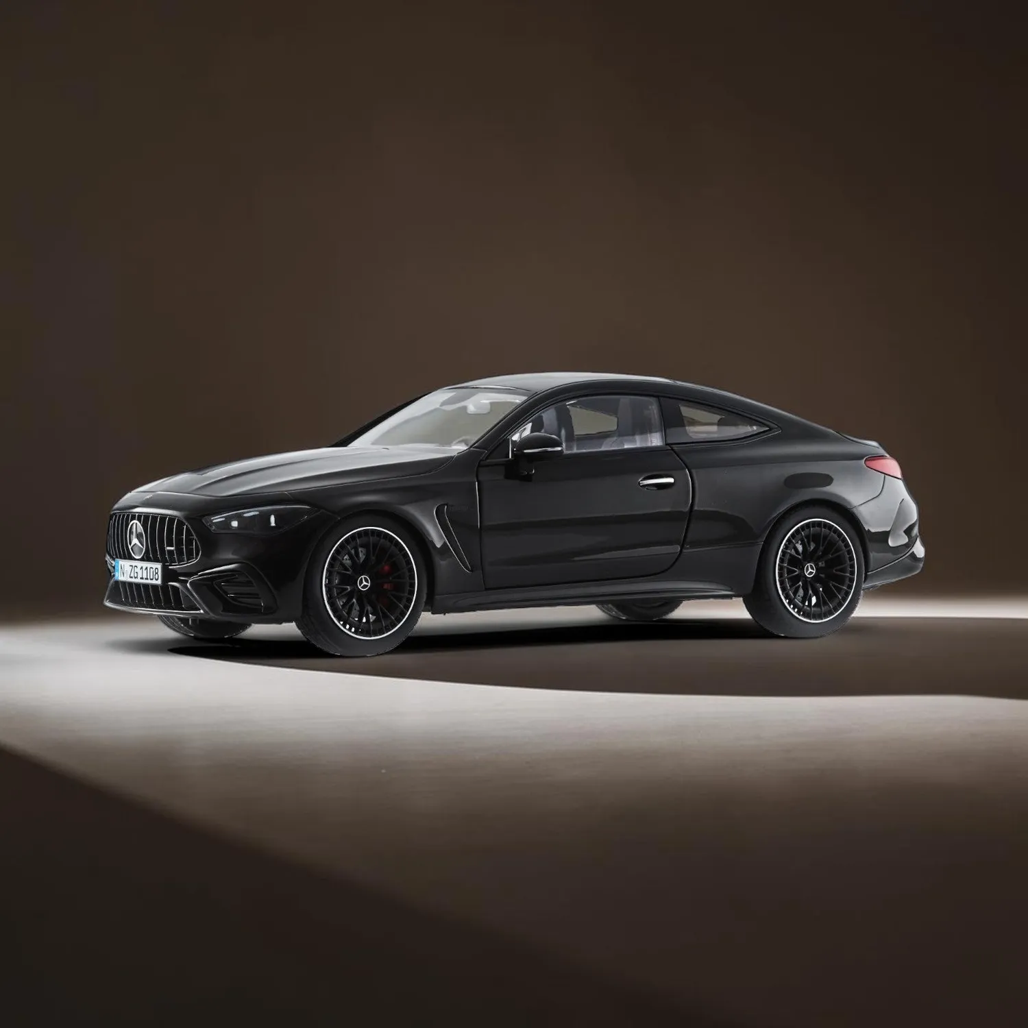 NZG Mercedes-AMG CLE 53 Coupé miniature 1/18 bleu spectral