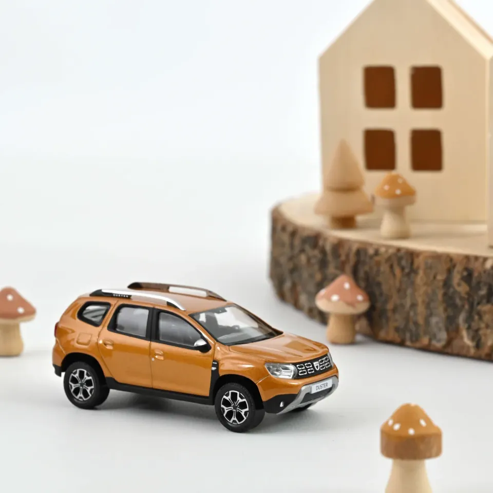 Norev Dacia Duster 2017 miniature 1/43 orange Atacama