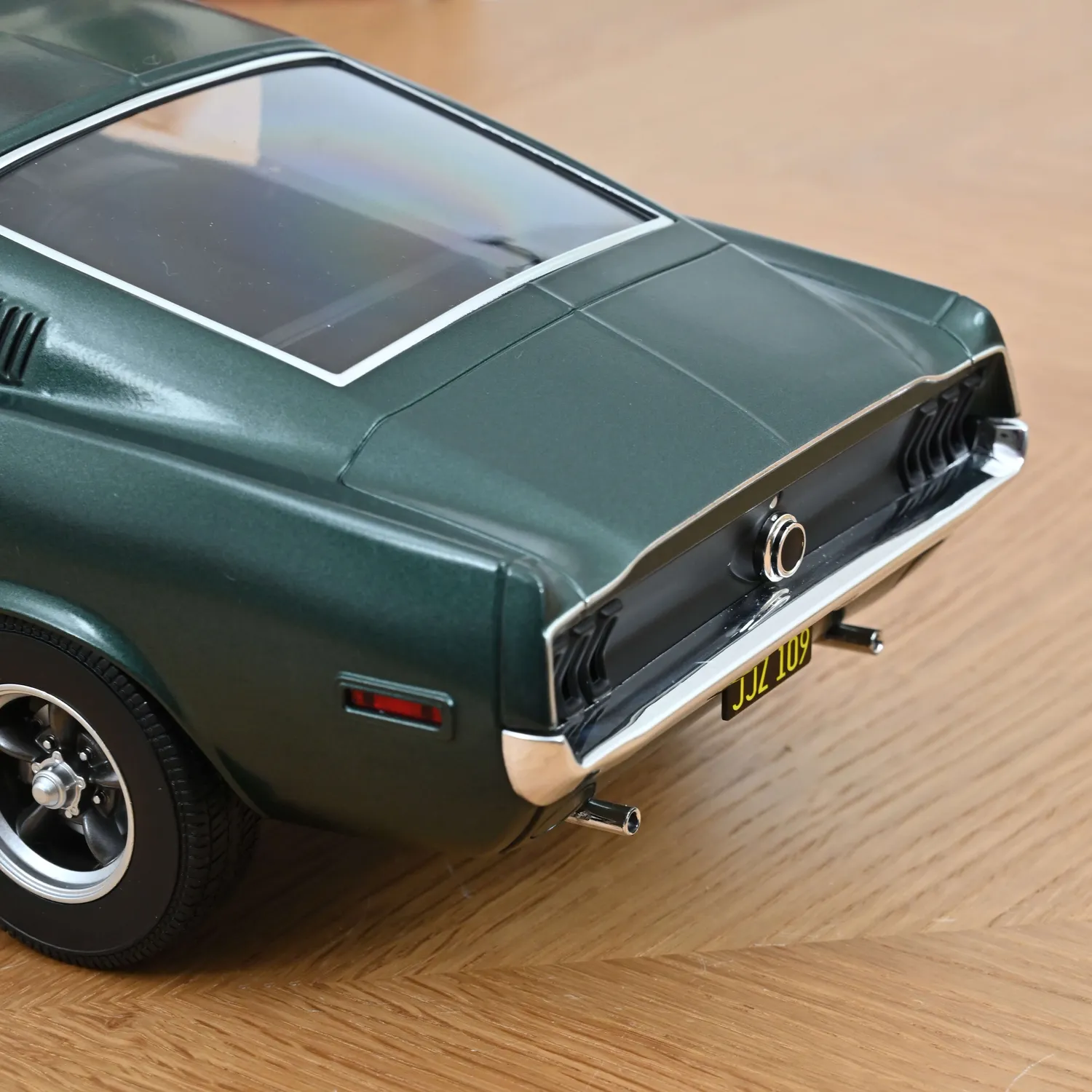 Norev Ford Mustang Fastback 1968 miniature 1/12 vert Bullitt