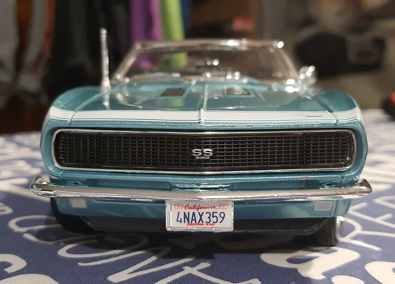 Maisto Chevrolet Camaro SS 396 1967 miniature métal 1/18 aléatoire