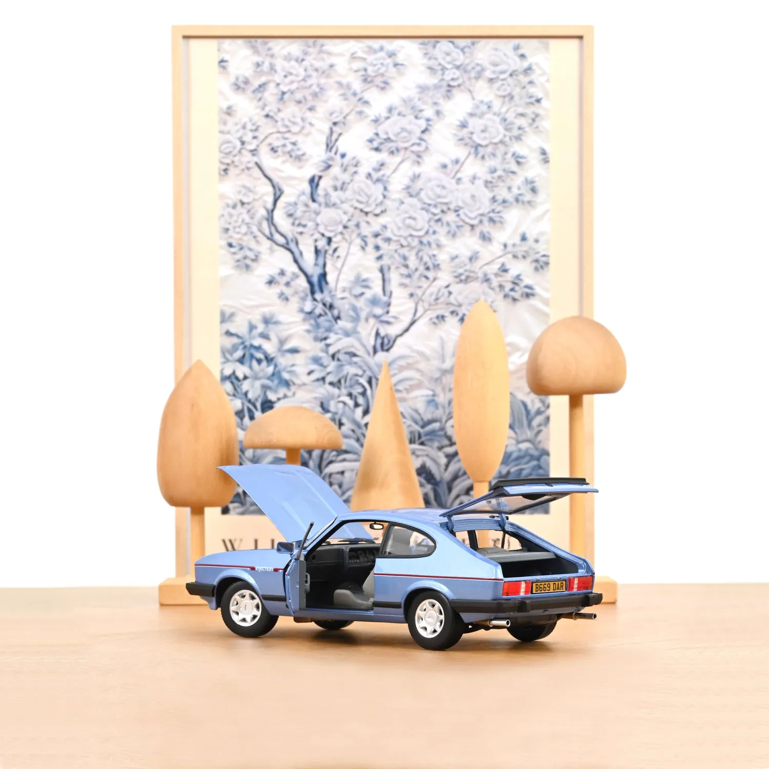 Norev Ford Capri Mk III 2.8 Injection miniature 1/18 Bleu Paris