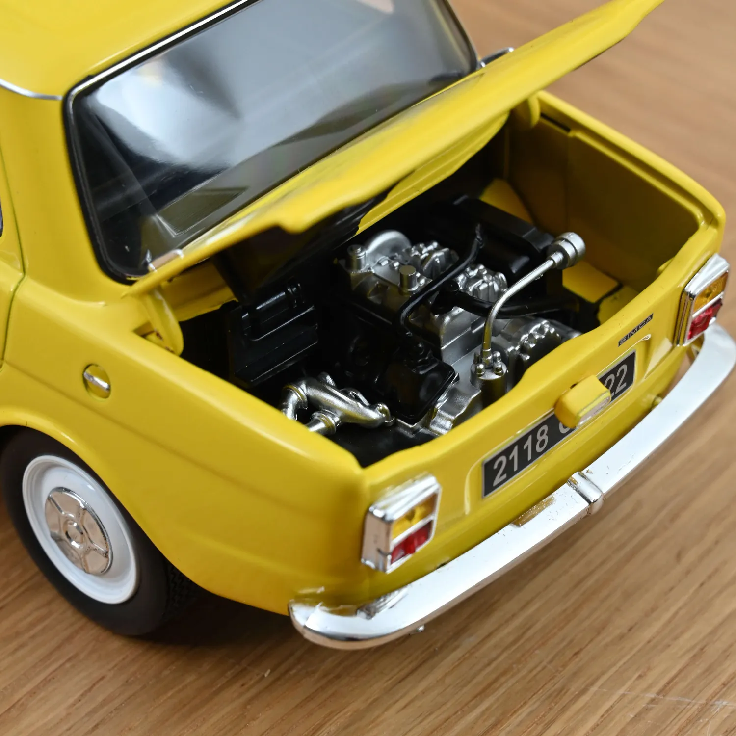 Norev Simca 1000 LS 1974 miniature 1/18 jaune maya 4 ouvrants