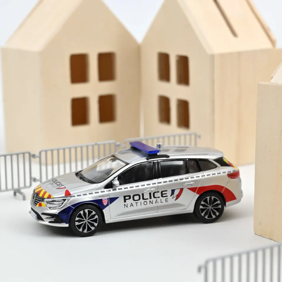 Norev Renault Megane Sport Tourer 2022 miniature 1/43 Police