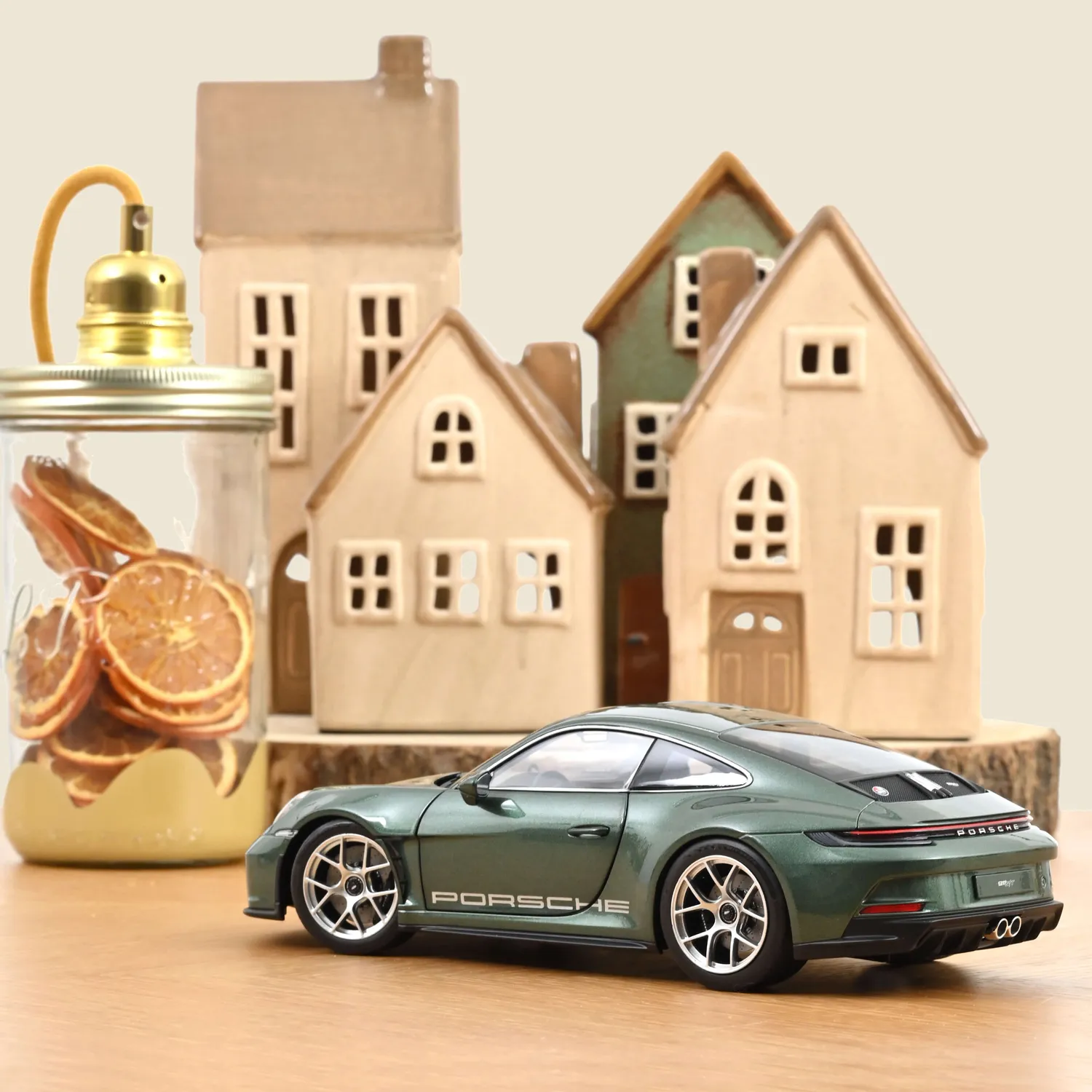 Norev Porsche 911 S/T 2023 miniature 1/18 vert malachite