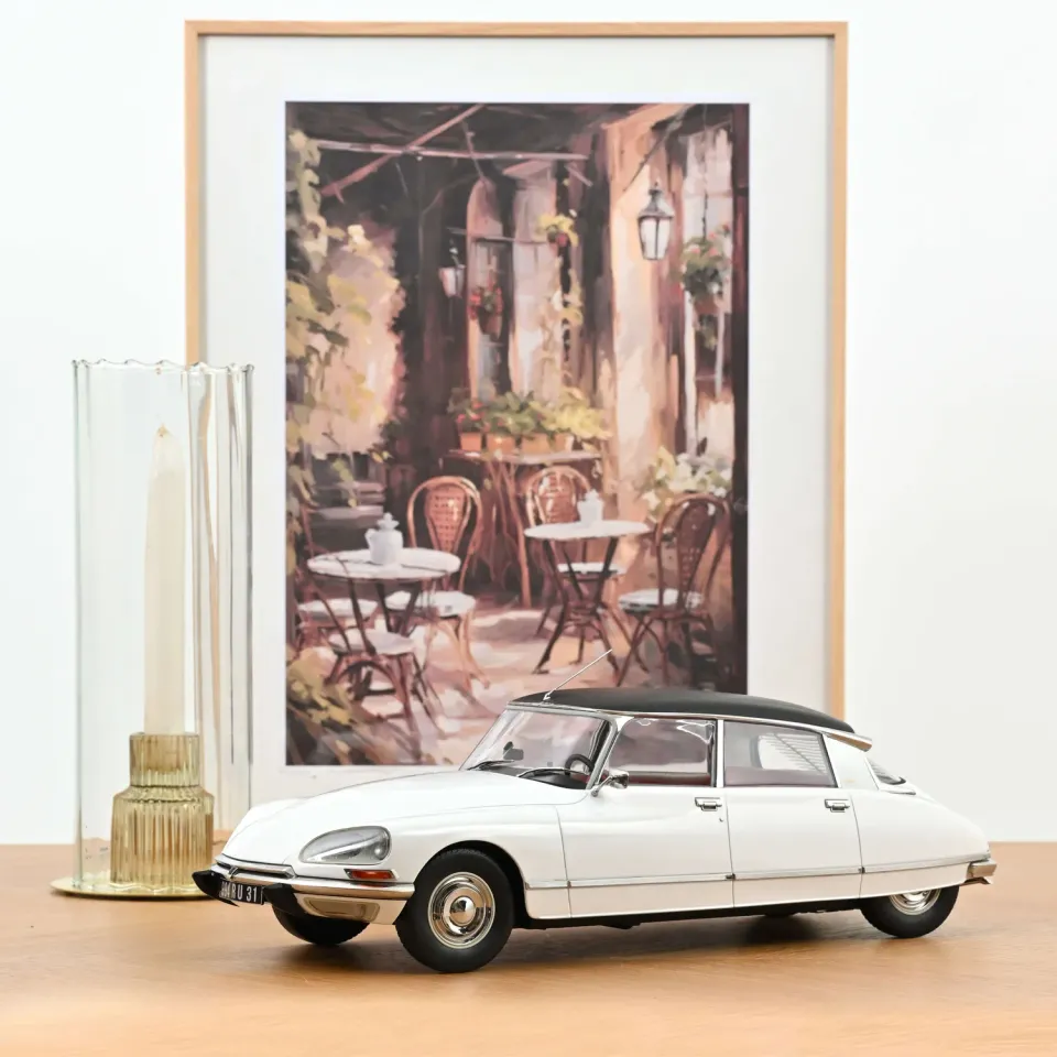 Norev Citroën DS 23 Pallas 1973 miniature 1/12 blanche 200pcs