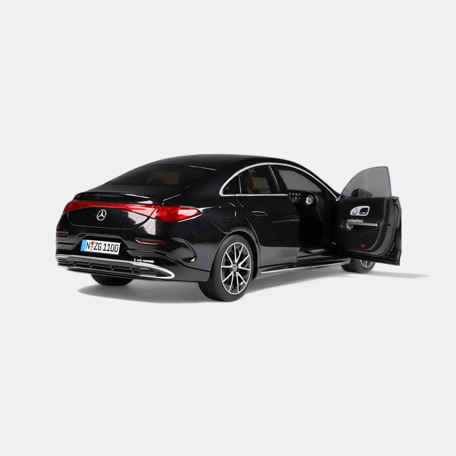 NZG Mercedes CLA Coupé EQ voiture miniature 1:18 électrique